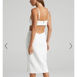ODETTE OPEN BACK MIDI DRESS IN WHITE